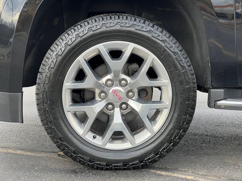 Used 2017 GMC Yukon SLE w/ SLE Value Package image 57