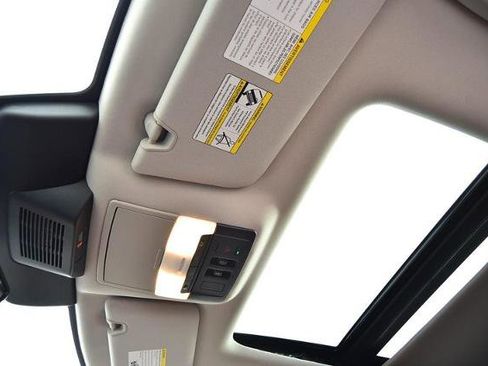 New 2025 Nissan Pathfinder Platinum image 26