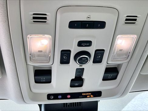 Used 2023 GMC Yukon Denali w/ LPO, Floor Liner Package AWD/4WD image 28