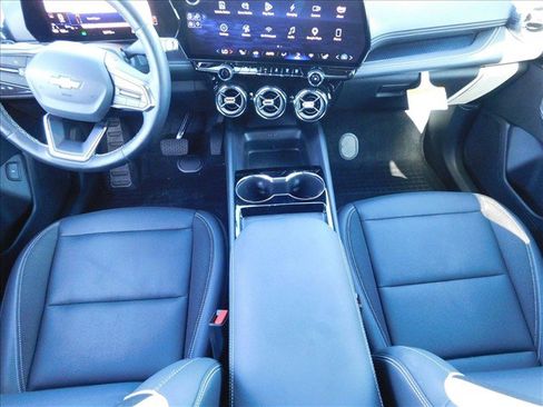 Used 2025 Chevrolet Blazer EV LT AWD/4WD image 24