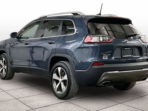 Used 2019 Jeep Cherokee Limited image 10