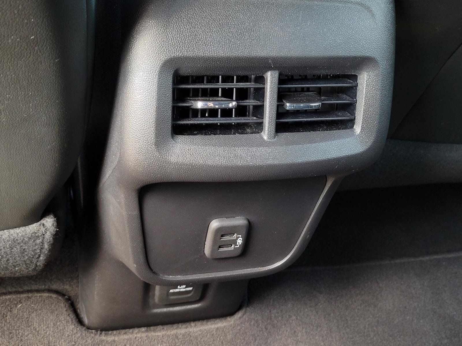Used 2023 Chevrolet Equinox RS w/ RS Leather Package FWD image 25