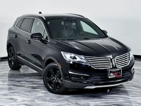 Used 2017 Lincoln MKC Premiere FWD image 3