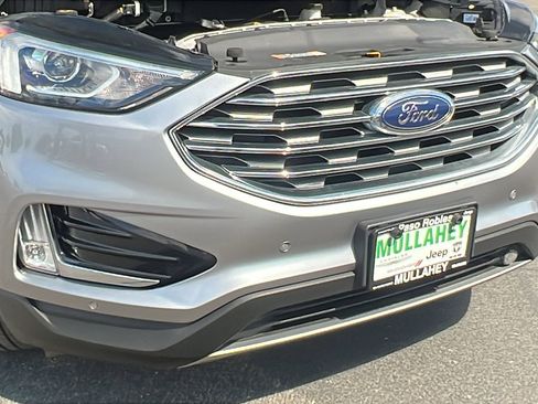 Used 2022 Ford Edge Titanium image 11