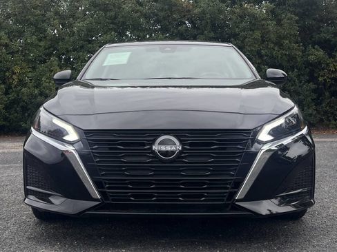 Used 2024 Nissan Altima 2.5 S image 10