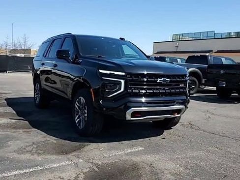 Used 2025 Chevrolet Tahoe Z71 image 2