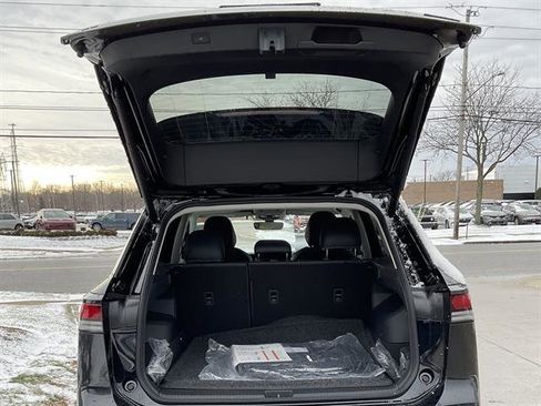 New 2026 Volkswagen Tiguan SE image 5