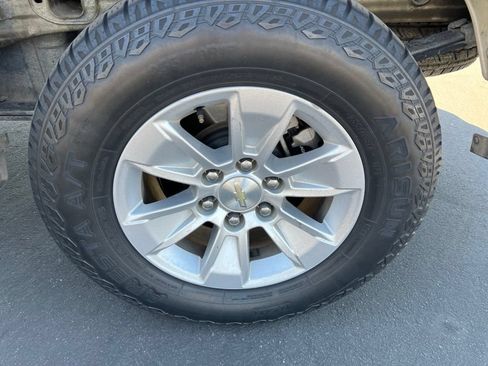Used 2019 Chevrolet Silverado 1500 LT w/ All-Star Edition RWD image 8