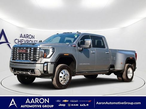Used 2025 GMC Sierra 3500 Denali w/ Denali Reserve Package AWD/4WD image 1