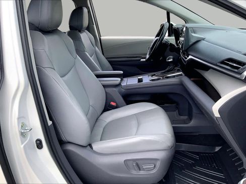 Used 2021 Toyota Sienna XLE FWD image 9
