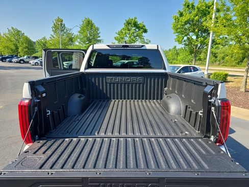 New 2026 Toyota Tundra Limited AWD/4WD image 12