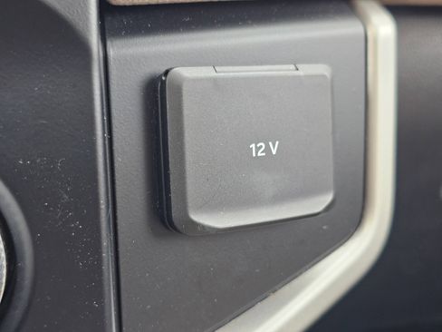 Used 2023 Ford Expedition Max Limited image 23