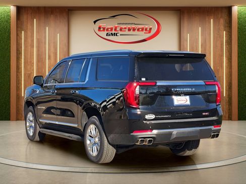 New 2026 GMC Yukon XL Denali AWD/4WD image 3