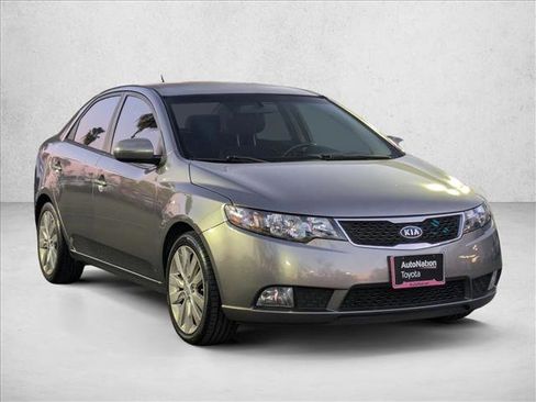 Used 2012 Kia Forte SX image 3