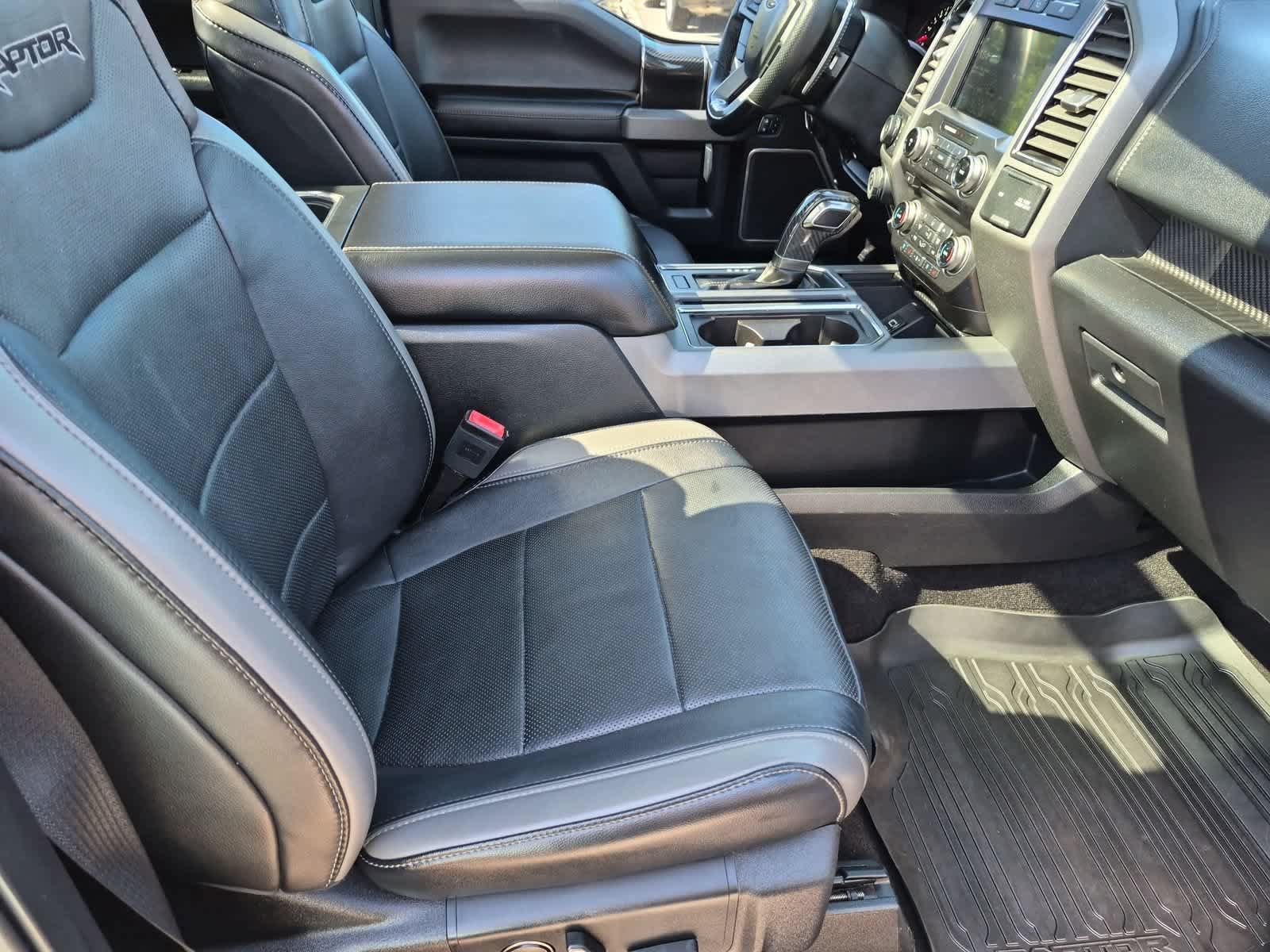 Used 2018 Ford F150 Raptor w/ Equipment Group 802A Luxury AWD/4WD image 23