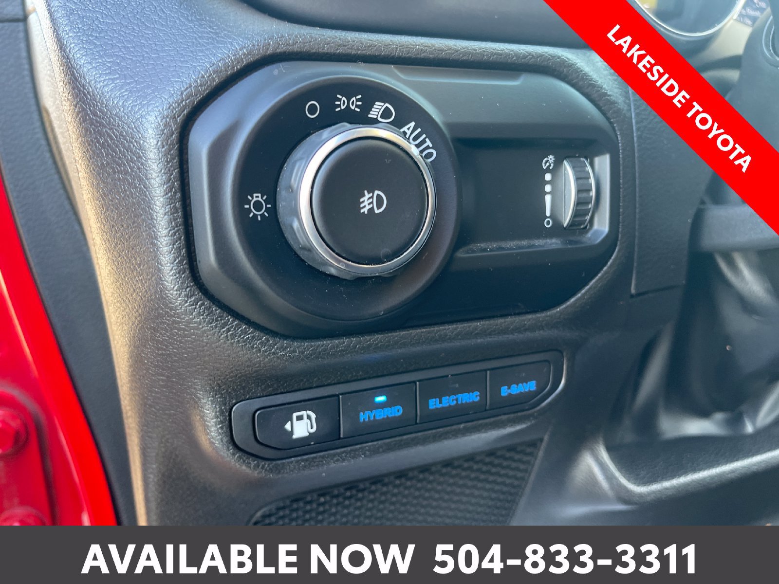 Used 2023 Jeep Wrangler Unlimited Rubicon 4xe AWD/4WD image 25