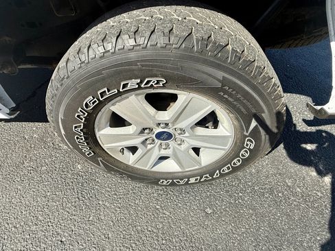 Used 2018 Ford F150 XL w/ Heavy-Duty Payload Package AWD/4WD image 17