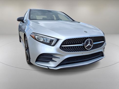 Used 2020 Mercedes-Benz A 220 4MATIC image 2