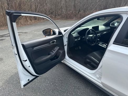 Used 2024 Honda Civic Sport image 12