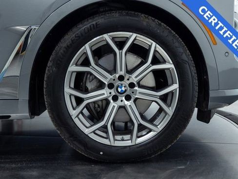 Certified 2024 BMW X7 xDrive40i w/ Premium Package image 28