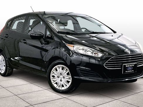 Used 2018 Ford Fiesta S image 2
