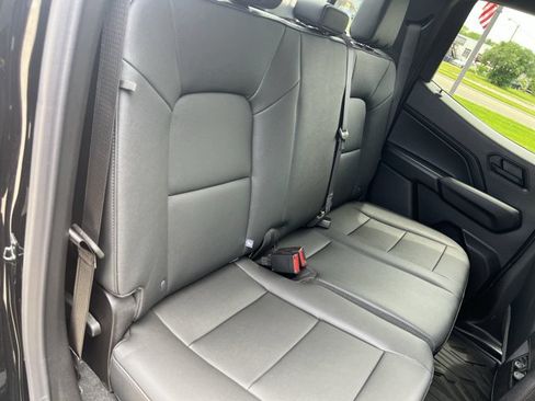 Used 2025 Chevrolet Colorado Trail Boss AWD/4WD image 27