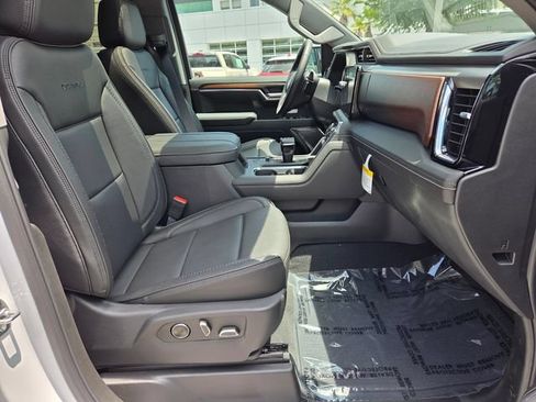 New 2026 GMC Sierra 1500 Denali w/ Denali Reserve Package AWD/4WD image 16