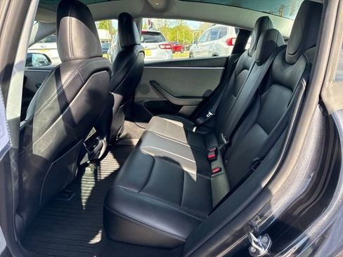 Used 2025 Tesla Model 3 Long Range RWD image 16