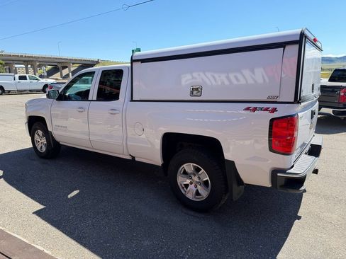 Used 2018 Chevrolet Silverado 1500 LT AWD/4WD image 6