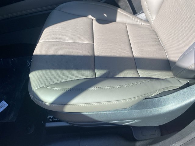 New 2025 Lincoln Corsair Grand Touring AWD/4WD image 18