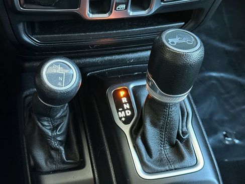 Used 2020 Jeep Wrangler Unlimited Sport S AWD/4WD image 20
