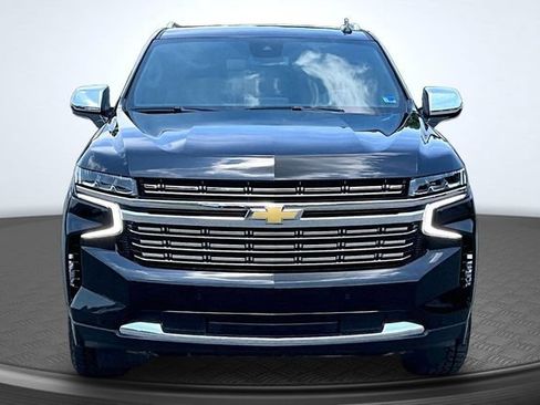 Used 2024 Chevrolet Tahoe Premier AWD/4WD image 2