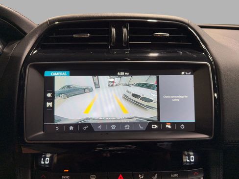 Used 2020 Jaguar F-PACE Prestige image 39