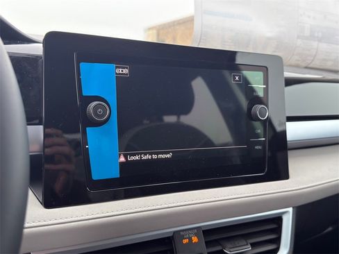 New 2026 Volkswagen Taos SE image 20