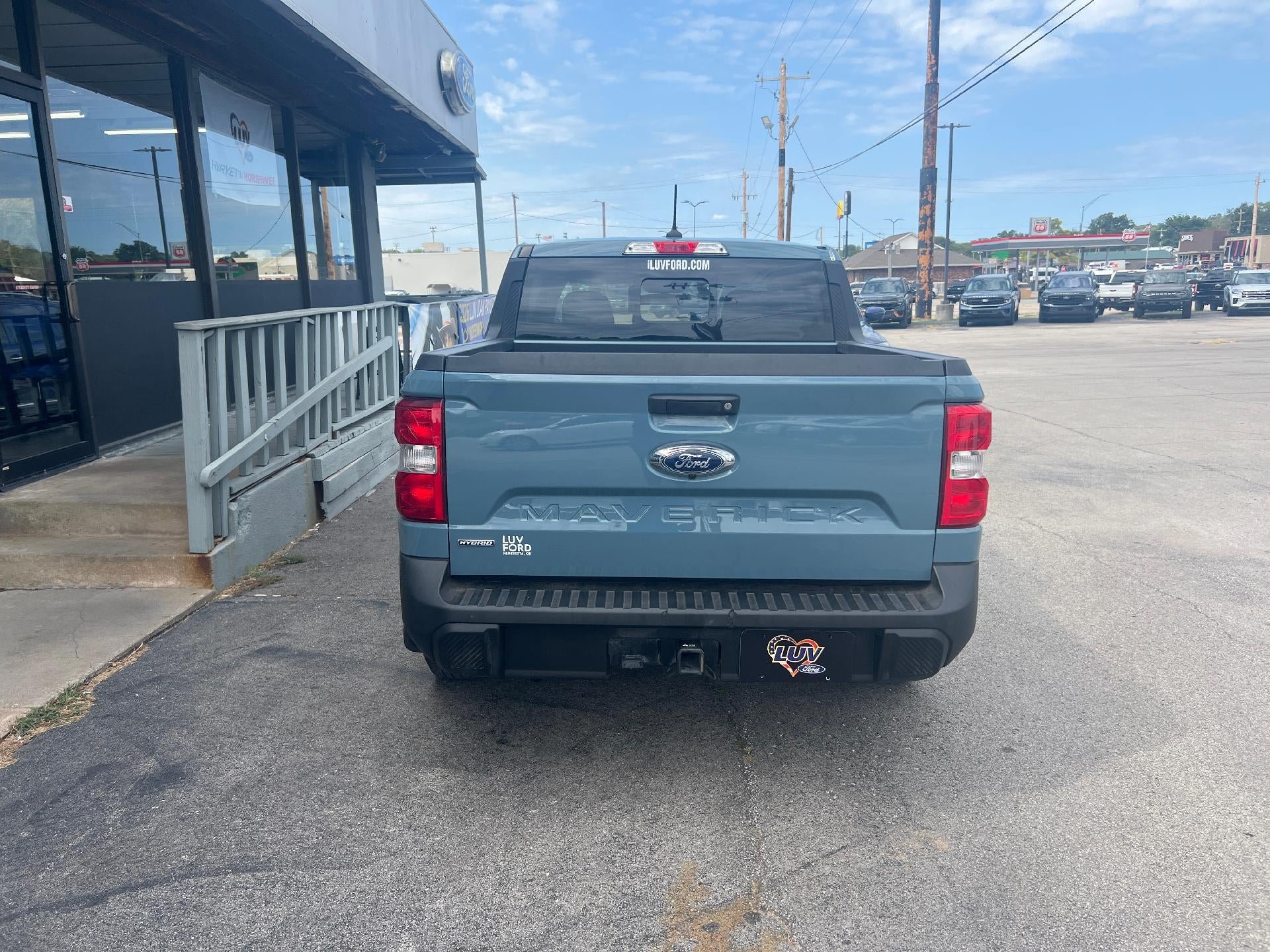 Used 2023 Ford Maverick XLT FWD image 3