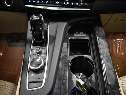 Used 2021 Cadillac Escalade Premium Luxury w/ Driver Assist Tech Package AWD/4WD image 29