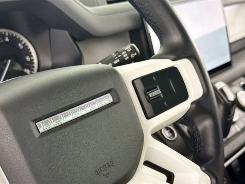Used 2023 Land Rover Defender 130 SE AWD/4WD image 19