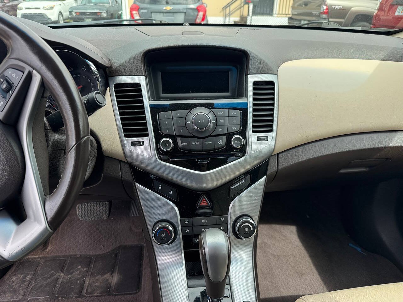 Used 2011 Chevrolet Cruze LTZ FWD image 13