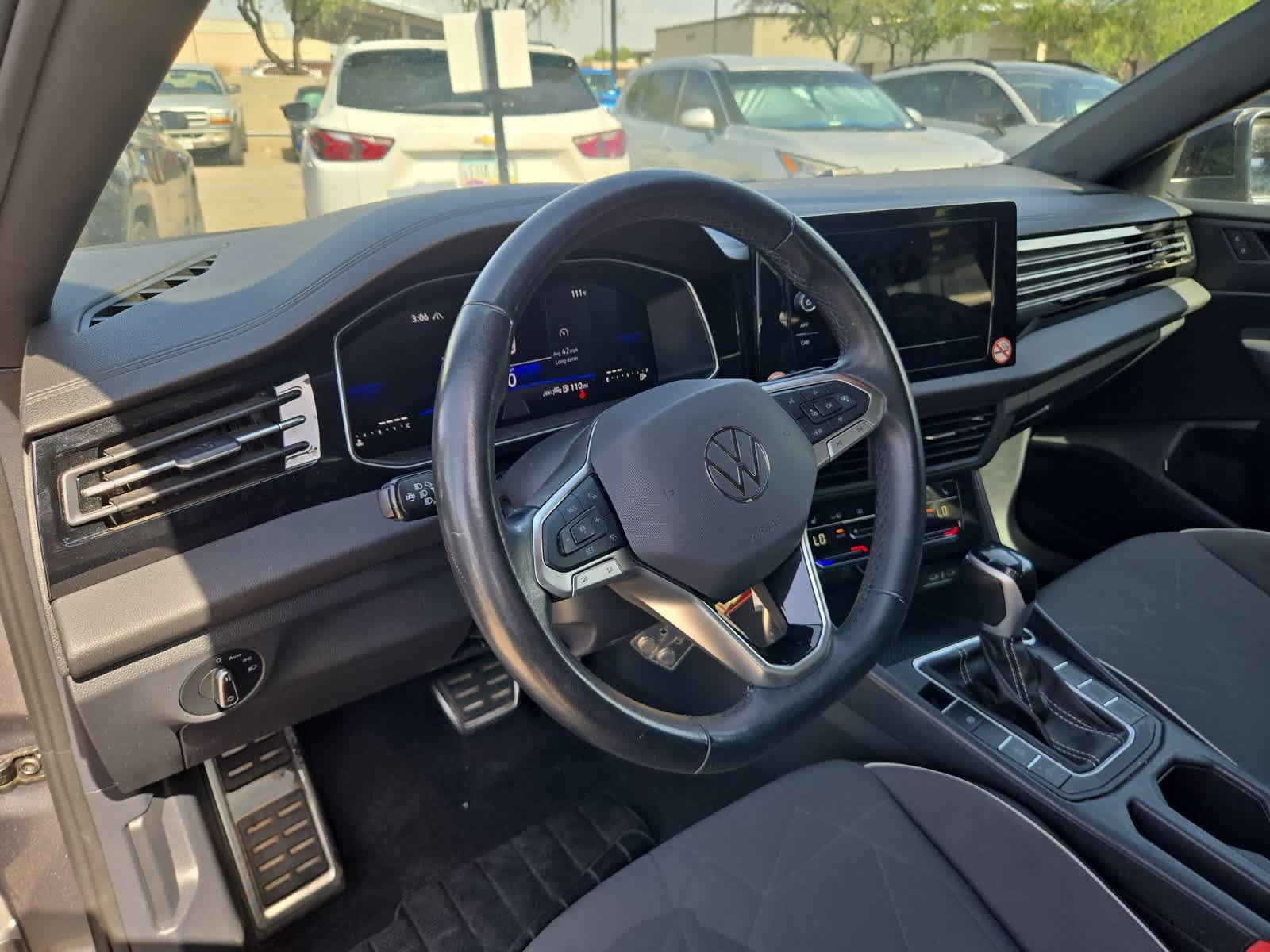 Used 2025 Volkswagen Jetta Sport FWD image 10