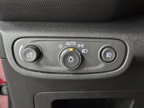 Used 2023 Chevrolet TrailBlazer RS w/ Convenience Package AWD/4WD image 34