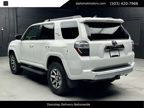 Used 2020 Toyota 4Runner TRD Off-Road image 5