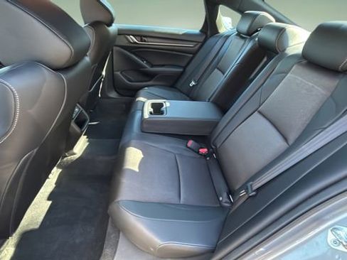 Used 2022 Honda Accord Sport image 19