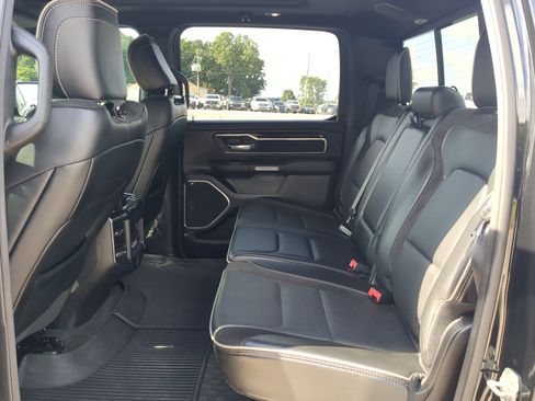 Used 2022 RAM 1500 Laramie AWD/4WD image 12