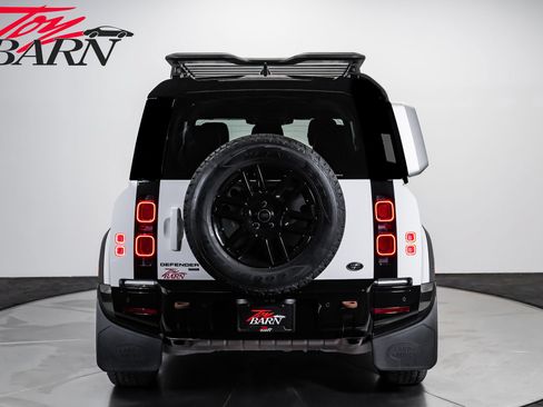 Used 2023 Land Rover Defender 110 X-Dynamic SE AWD/4WD image 4