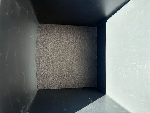 Used 2024 Kia Carnival EX image 35