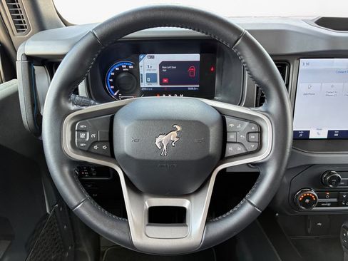 Used 2024 Ford Bronco Black Diamond AWD/4WD image 21