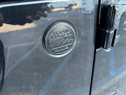 Used 2022 Jeep Gladiator Rubicon w/ LED Lighting Group image 11