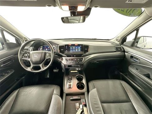 Used 2022 Honda Pilot Special Edition image 3