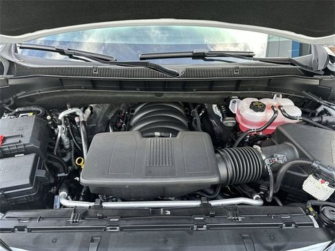 New 2026 Chevrolet Suburban High Country image 11