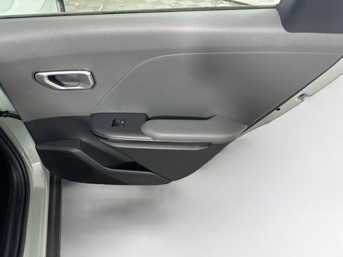 Used 2025 Kia K4 LXS FWD image 28